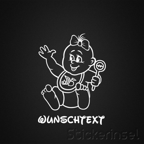 Stickerinsel_Autoaufkleber Baby mit Rassel Mädchen
